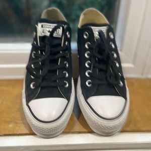 Converse platform sneaker